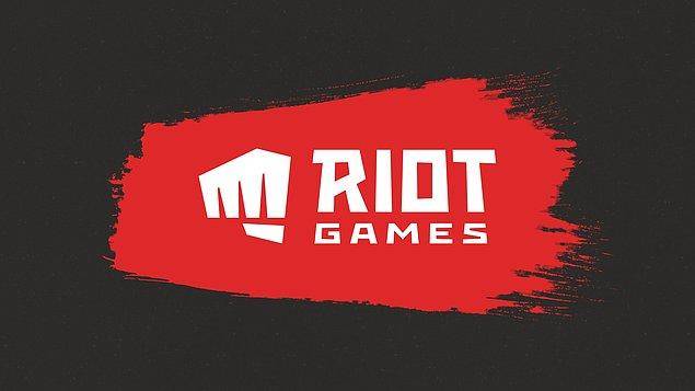 Riot Games'in yürüttüğü soruşturma sona erdi. Buna göre bahsi geçen durumlara adı karışan 14 esporcu müsabakalardan farklı sürelerle men edildiler.